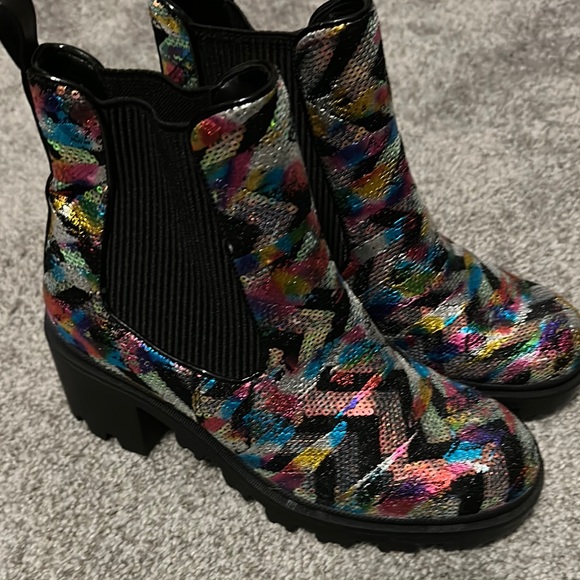 Betsey Johnson Black Sequin Combat Boots with Chunky Sole - Picture 3 of 4